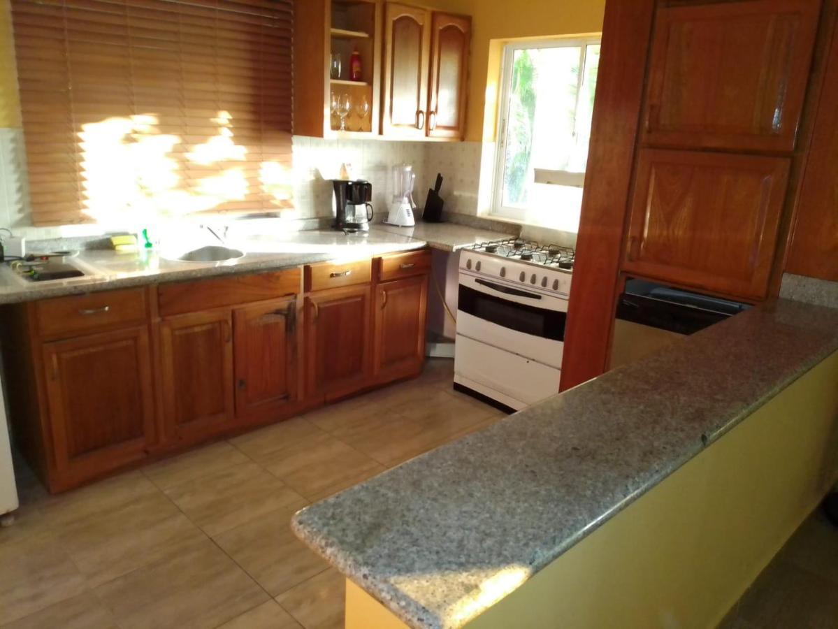 4 Bedroom Villa, Security, Private Pool, Ocean View Sosua Exterior photo